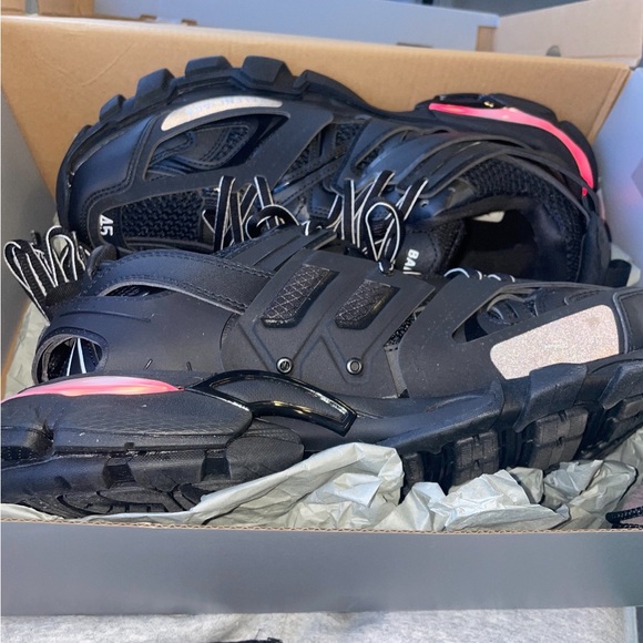 BALENCIAGA LED TRACKS - Picture 2 of 4